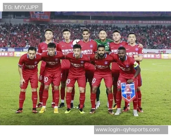 运动最新数据重庆足球队整体压制体系的战术分析与实践探讨 运动最新数据重庆足球队整体压制体系的战术分析与实践探讨